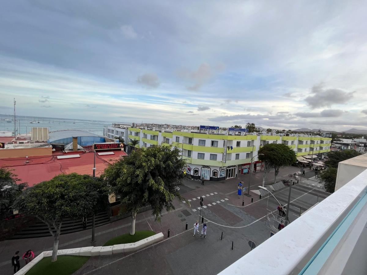 Avenida Central Corralejo Buitenkant foto
